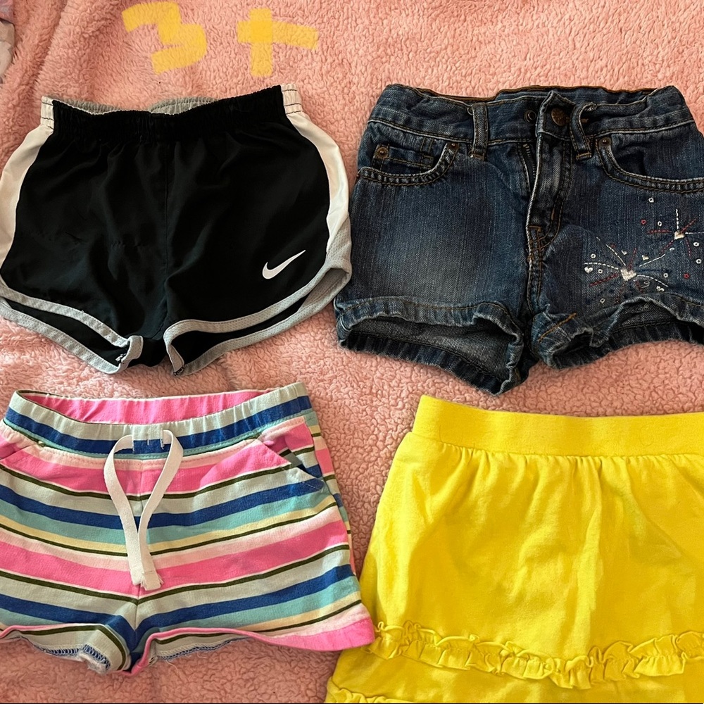 Shorts - Picture 2 of 3